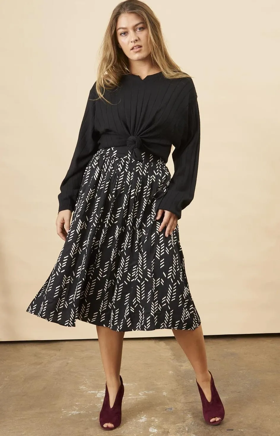 Stylized Feather Midi Skirt Black & Cream